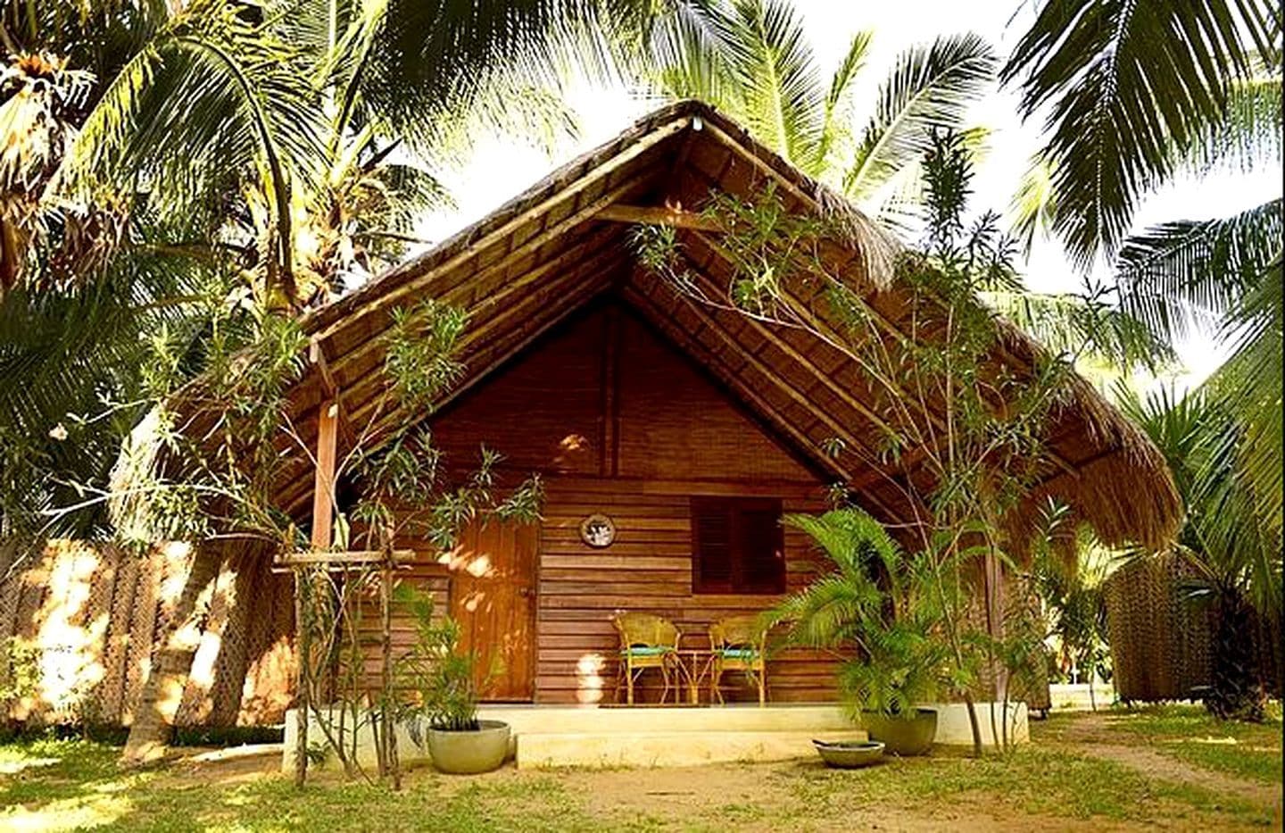 The Smart Traveler’s Manual: Budget Travel in Kalpitiya Without Breaking the Bank