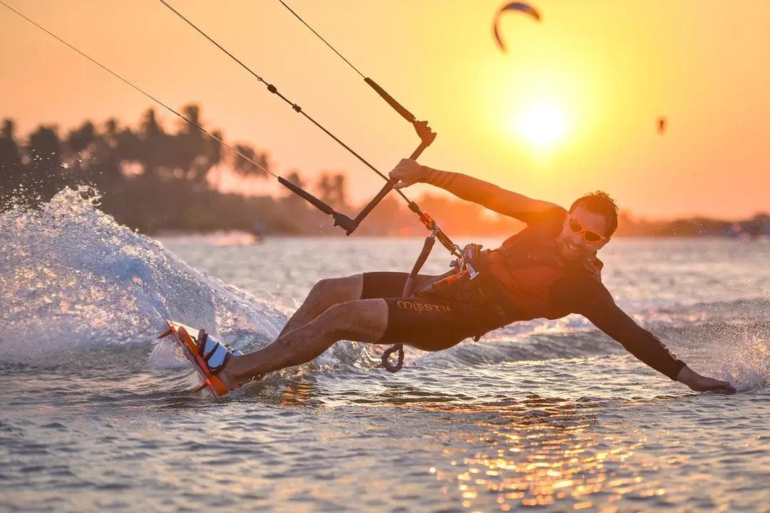 Kite Surfing Kalpitiya: Riding the Wind in the Lagoon